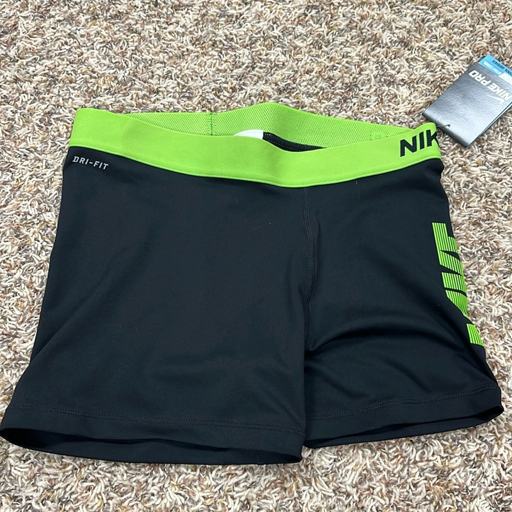 Nike pro dri fit training shorts NEW